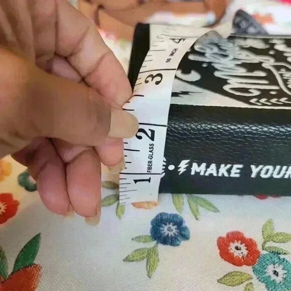 Make Your Magic Book Crossbody Chain Purse New With Tags - Picture 8 of 8